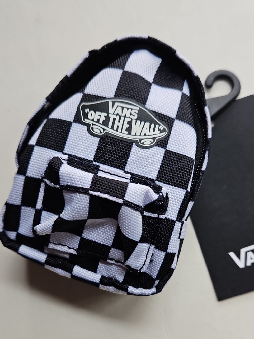 Vans Black & White Checker Mini Backpack Keycharm - Picture 4 of 16